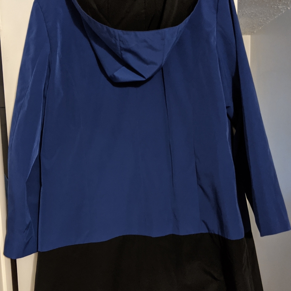 Women's London Fog rain coat royal blue/black